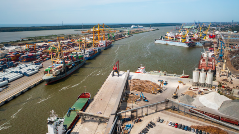 Best half-year ever for cargo handling